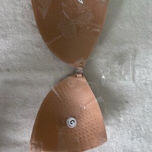 Adhesive Strapless Bra in Nude